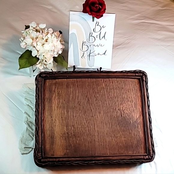 *Threshold designed w/ Studio McGee handcrafted 17"L x 14 1/4" W x 5 3/4" H tray - Picture 5 of 12